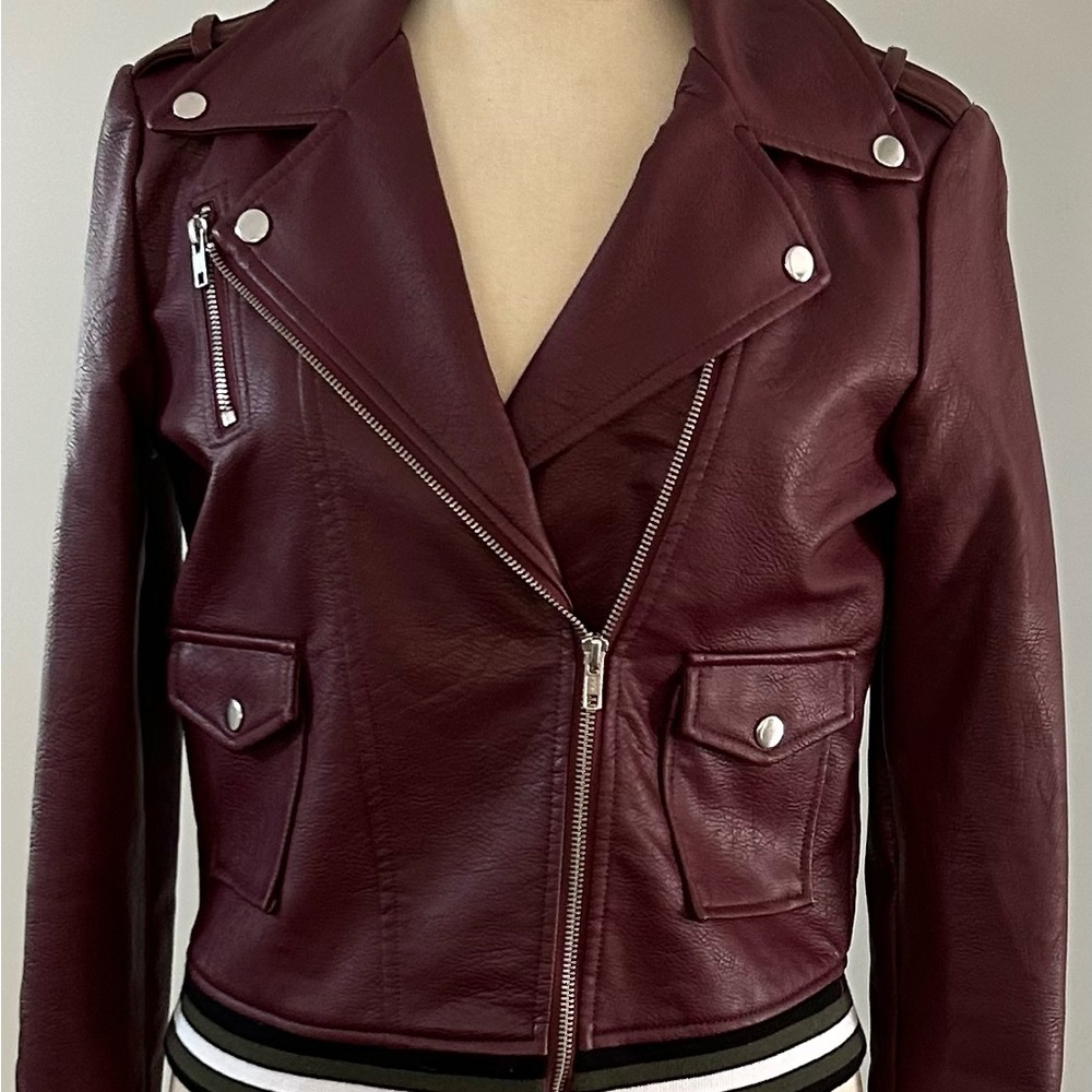Romeo & Juliet Couture Burgundy Faux Leather Motorcycle Jacket Zippers Size L